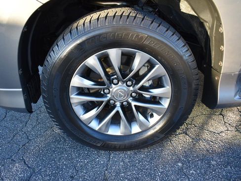 Used 2014 Lexus GX 460 Luxury image 35