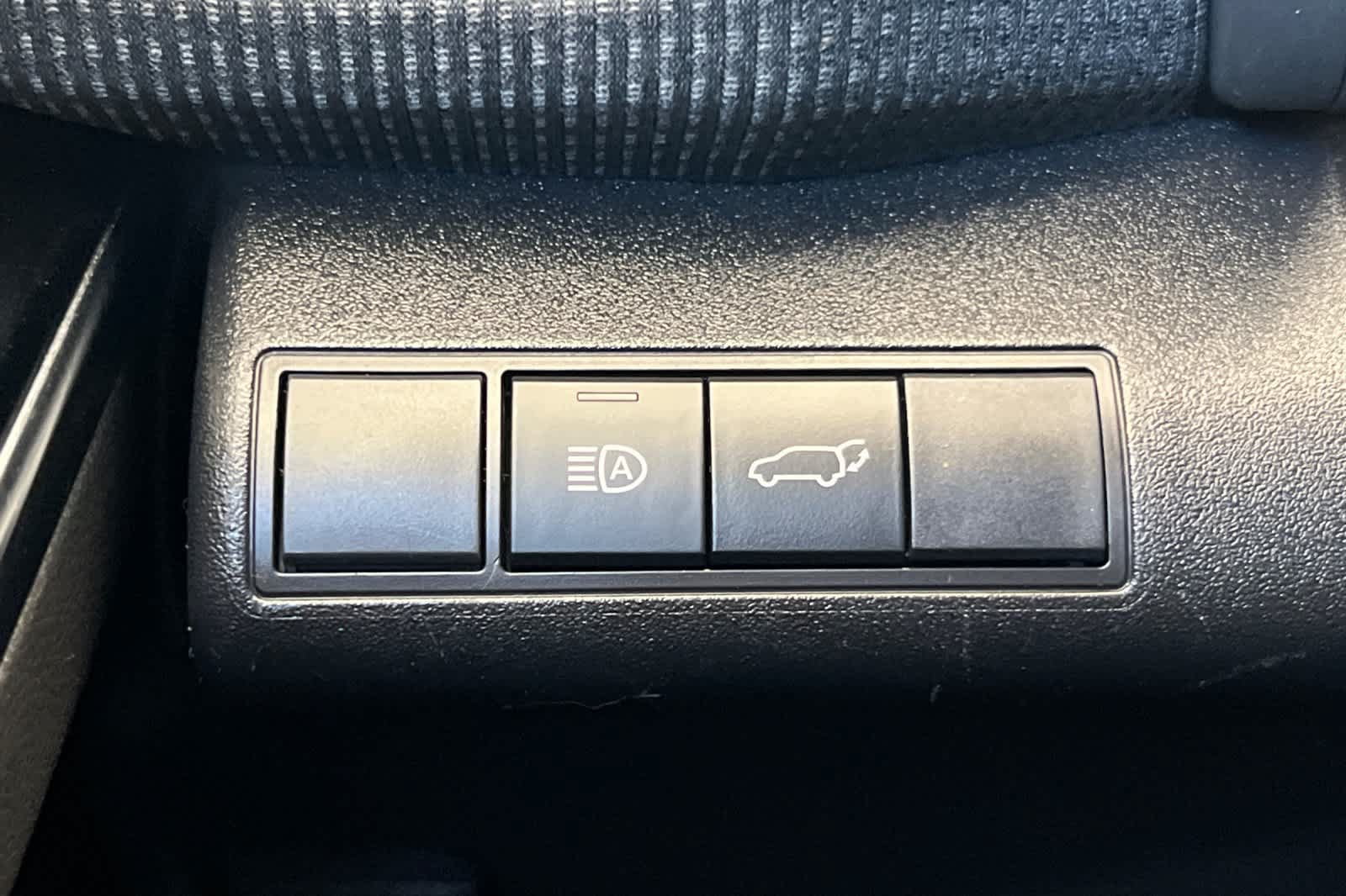 Used 2023 Toyota bZ4X FWD image 30