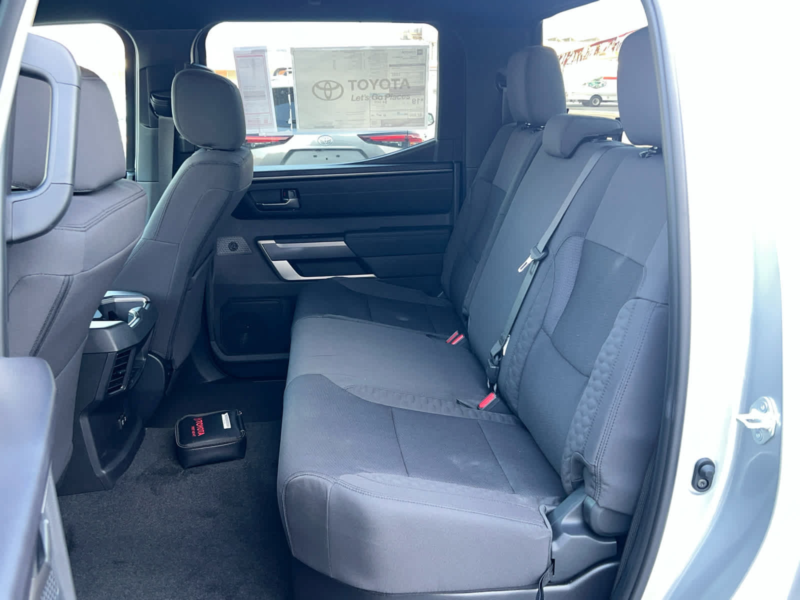 New 2026 Toyota Tundra SR5 w/ SR5 Convenience Package AWD/4WD image 11