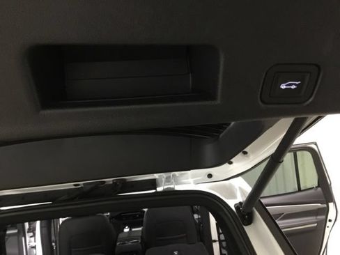 Used 2024 Buick Envision Preferred AWD/4WD image 45
