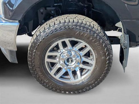 Used 2019 Ford F350 Lariat w/ Camper Package image 21