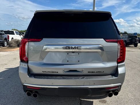 Used 2023 GMC Yukon Denali RWD image 19