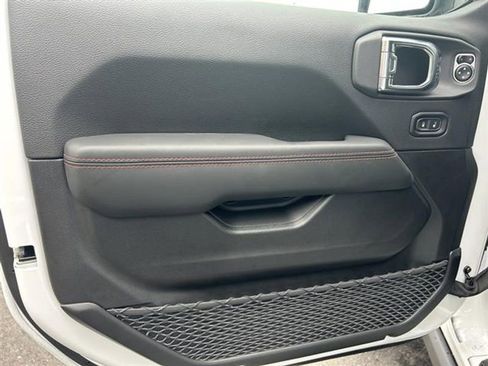 New 2026 Jeep Wrangler Unlimited Rubicon w/ Xtreme 35 Tire Package image 24