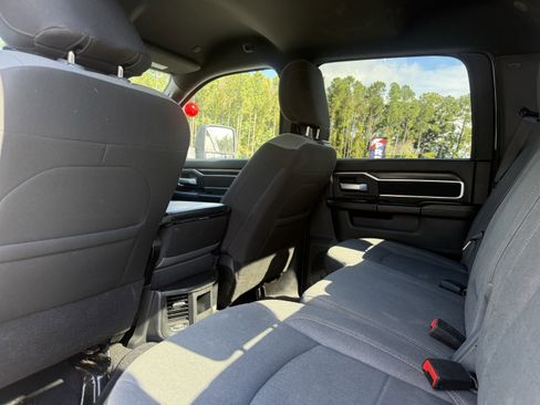 Used 2024 RAM 2500 Big Horn image 15