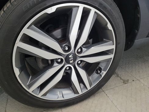 Used 2016 Kia Soul + w/ Audio Package image 31