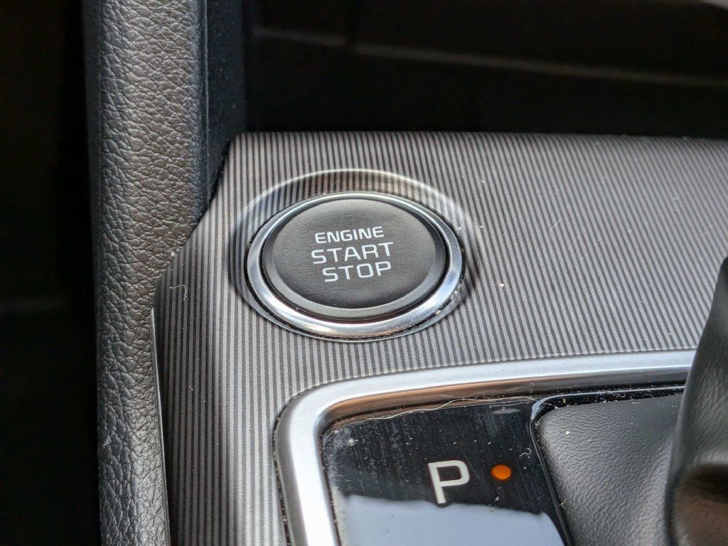 Used 2026 Kia Sportage EX w/ EX Panorama Roof Package FWD image 30