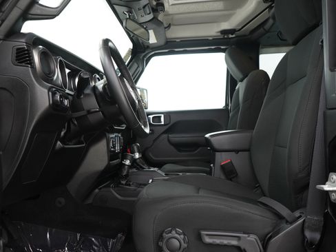 Used 2023 Jeep Wrangler Sport AWD/4WD image 13