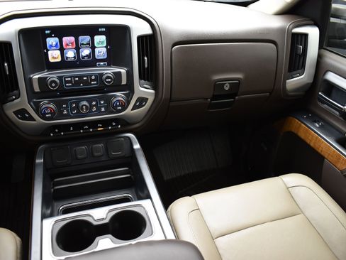 Used 2017 GMC Sierra 2500 SLT image 35