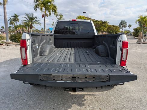 Used 2021 Ford F450 Limited w/ FX4 Off-Road Package AWD/4WD image 17