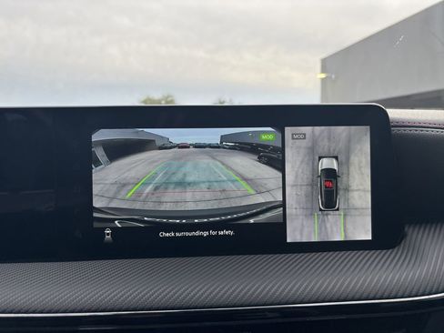 Used 2025 Nissan Kicks SR image 24