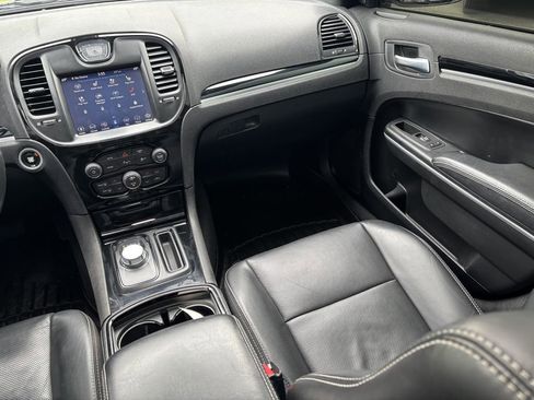 Used 2021 Chrysler 300 S w/ S Model Appearance Package RWD image 22