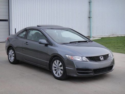 Used 2010 Honda Civic EX image 4