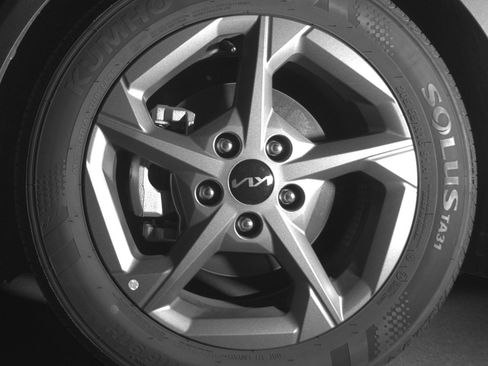 Used 2025 Kia K4 FWD image 12