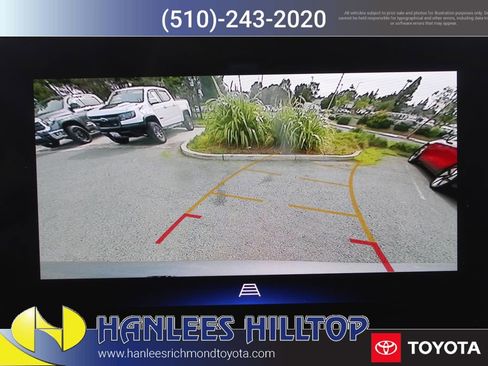 Used 2025 Chevrolet Trax LT w/ LT Convenience Package image 27