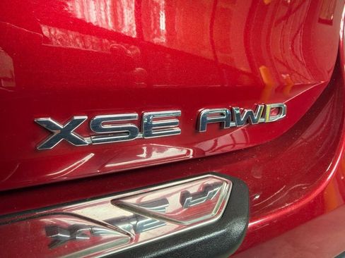 Used 2023 Toyota Highlander XSE AWD/4WD image 8