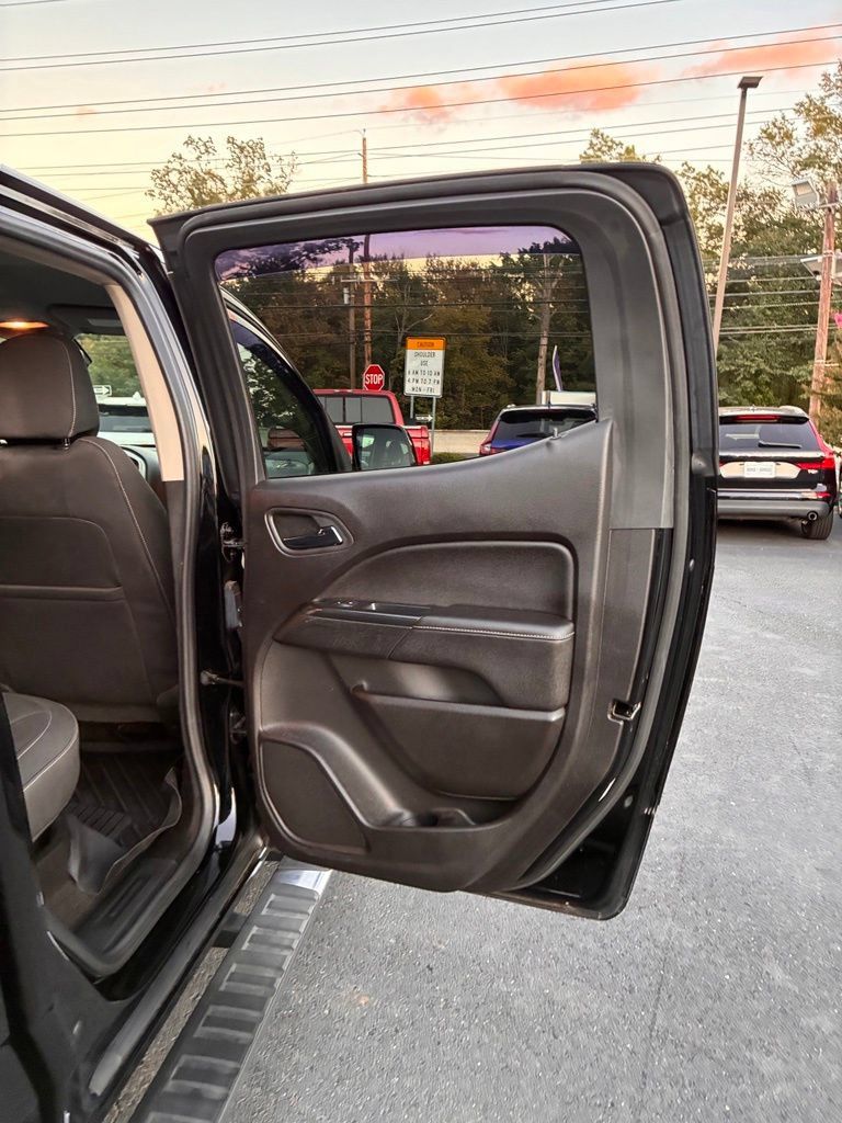 Used 2018 GMC Canyon SLE w/ SLE Convenience Package AWD/4WD image 23
