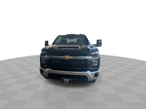 Certified 2024 Chevrolet Silverado 3500 LT AWD/4WD image 3