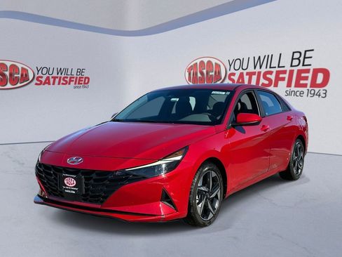 Used 2023 Hyundai Elantra SEL w/ Convenience Package image 8