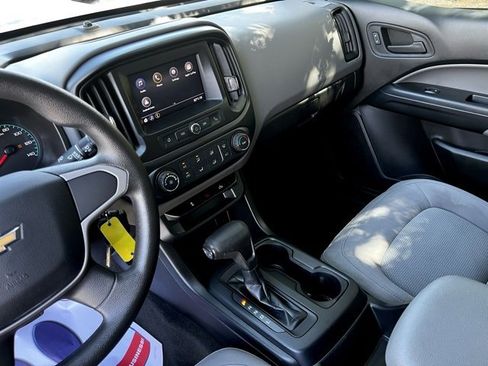 Used 2020 Chevrolet Colorado W/T w/ WT Convenience Package image 37