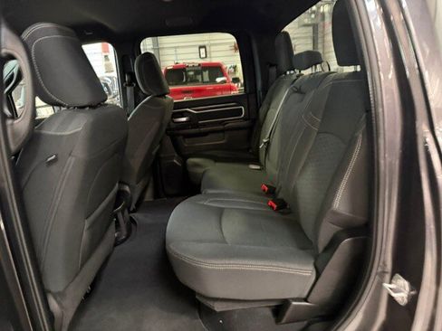 Used 2025 RAM 2500 Big Horn AWD/4WD image 32