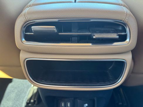 Used 2021 Genesis GV80 2.5T w/ Advanced Package 02 AWD/4WD image 19