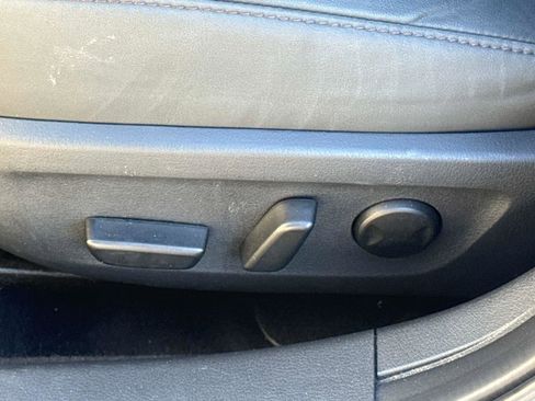 Certified 2025 MAZDA MAZDA3 s image 17