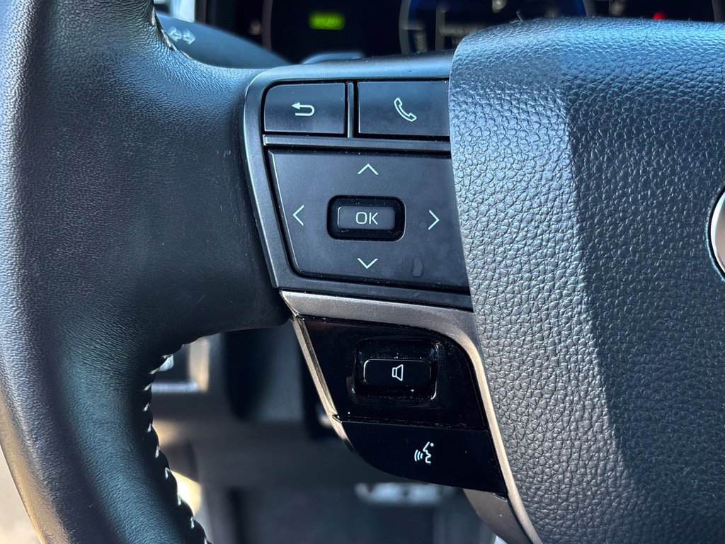 Used 2025 Toyota Camry SE FWD image 20