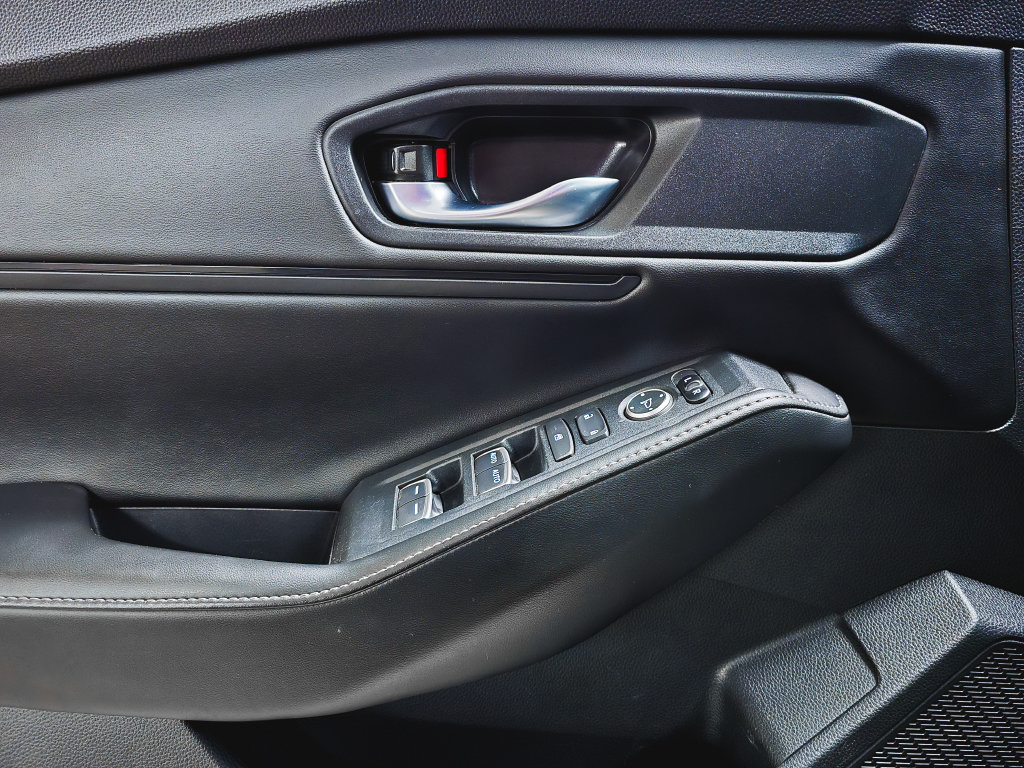 Used 2023 Honda Accord Sport image 16