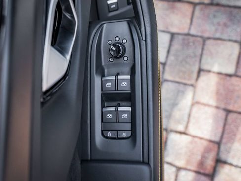 Used 2023 Lamborghini Urus S AWD/4WD image 19