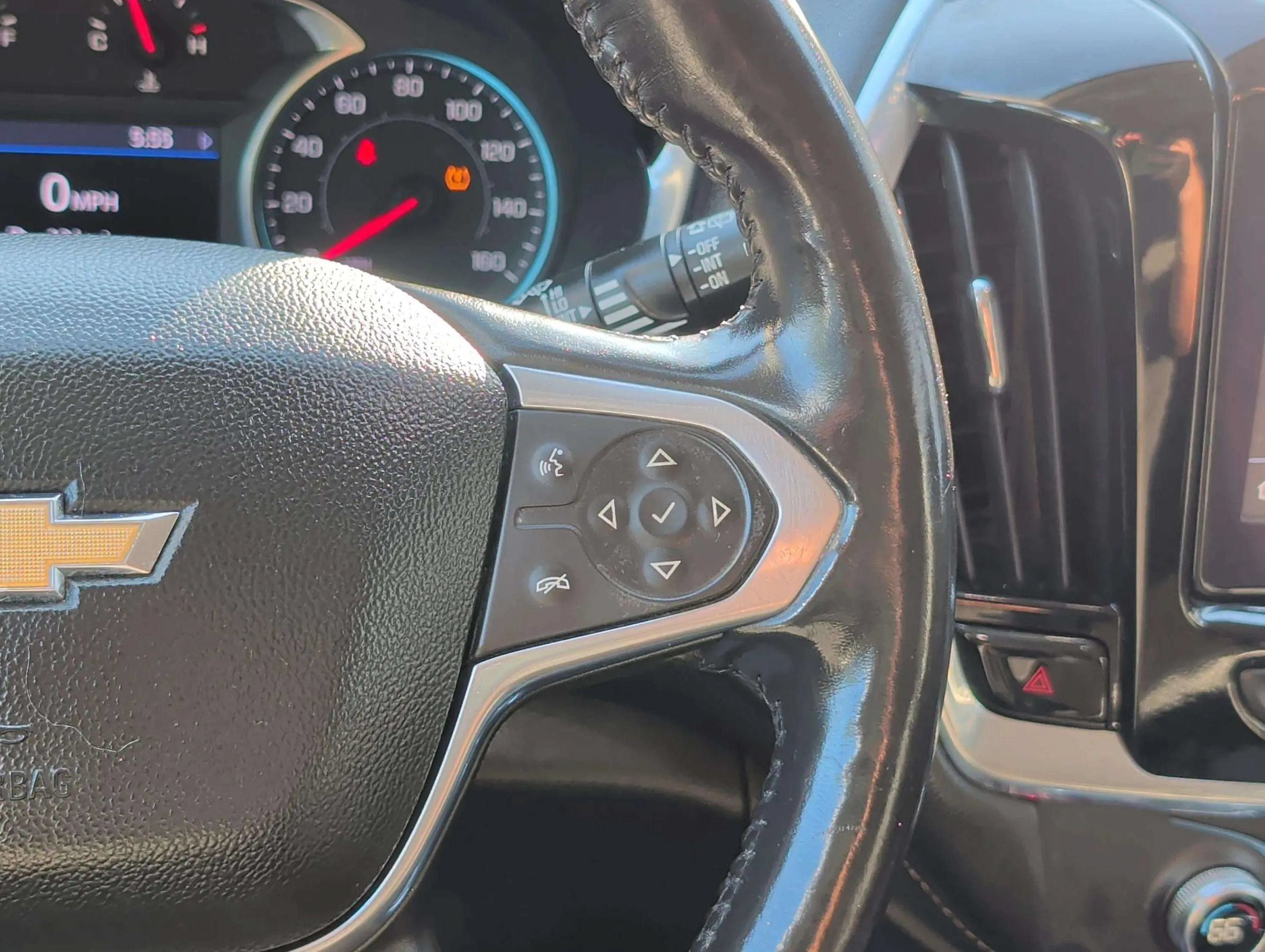 Used 2020 Chevrolet Traverse LT AWD/4WD image 24