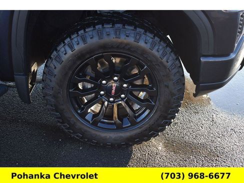 Used 2022 GMC Sierra 1500 AT4X image 32