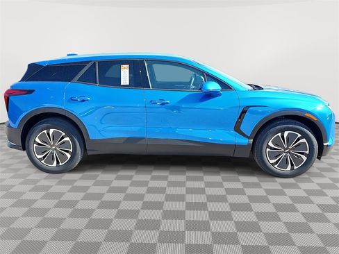 New 2025 Chevrolet Blazer EV LT image 4