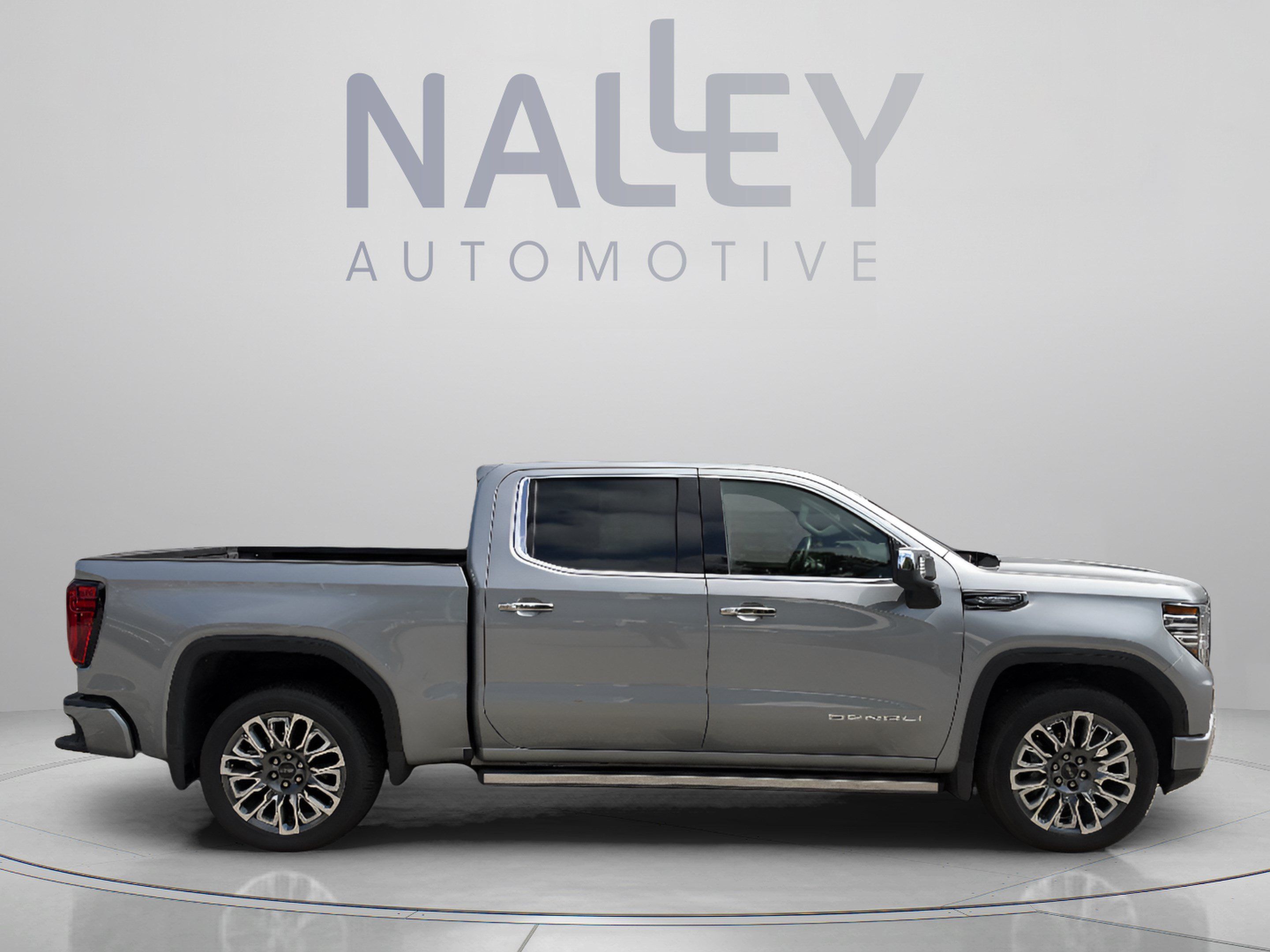 Used 2026 GMC Sierra 1500 Denali Ultimate AWD/4WD image 4