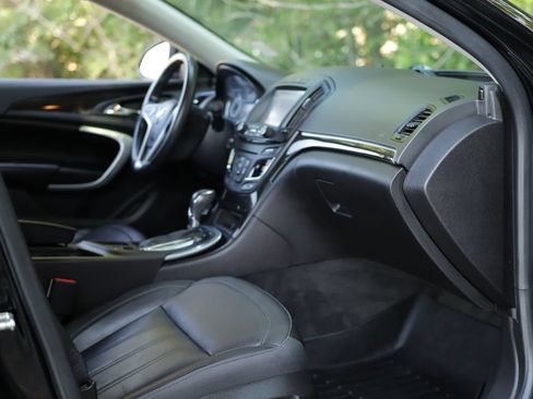 Used 2016 Buick Regal Premium FWD image 29