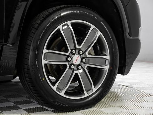 Used 2019 GMC Acadia Denali AWD/4WD image 57