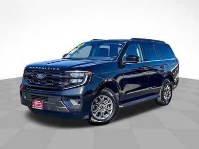 Used 2025 Ford Expedition Active