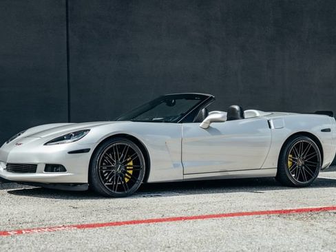Used 2008 Chevrolet Corvette Convertible w/ Preferred Equipment Group RWD image 37