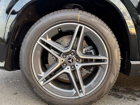 New 2026 Mercedes-Benz GLS 450 4MATIC image 11