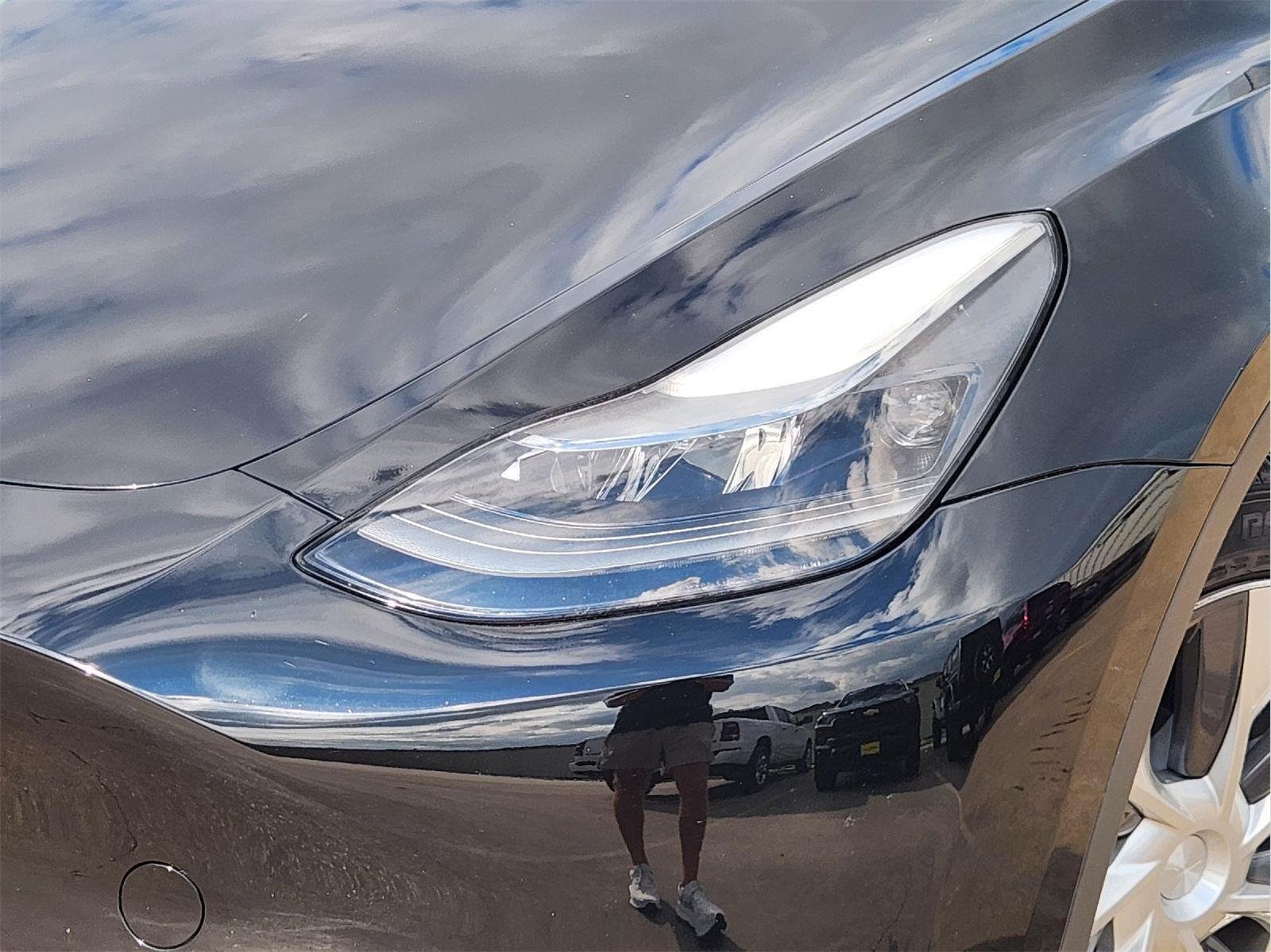 Used 2023 Tesla Model Y Long Range AWD/4WD image 9