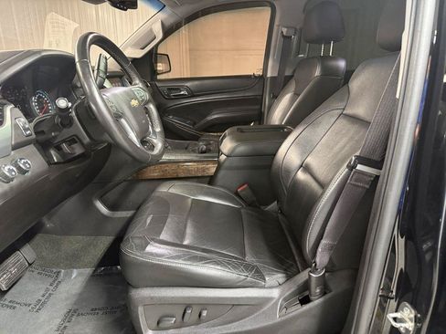 Used 2017 Chevrolet Suburban LT AWD/4WD image 12