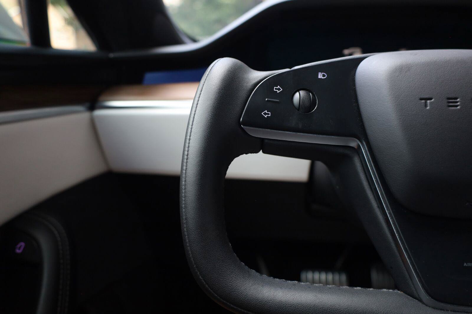 Used 2021 Tesla Model S Plaid AWD/4WD image 33