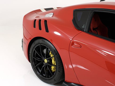 Used 2017 Ferrari F12tdf RWD image 27