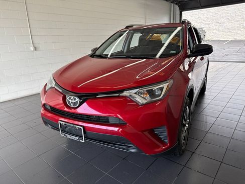 Certified 2016 Toyota RAV4 LE AWD/4WD image 3