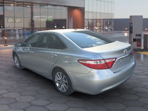 Used 2017 Toyota Camry XLE FWD image 6