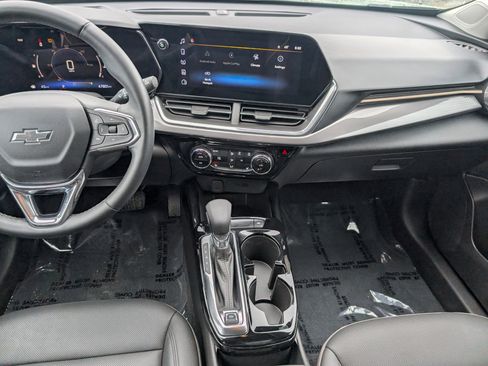 Used 2024 Chevrolet Trax ACTIV w/ Driver Confidence Package image 18