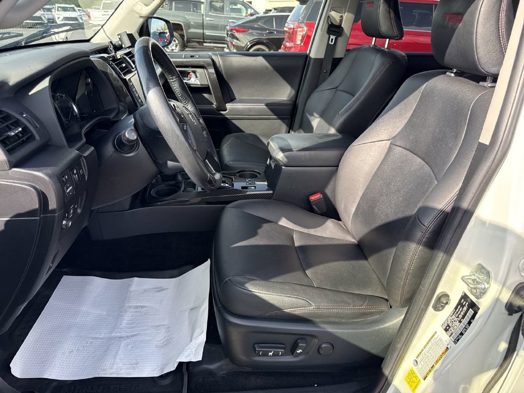 Used 2023 Toyota 4Runner TRD Off-Road Premium w/ Moonroof Package AWD/4WD image 5