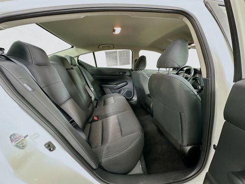 Certified 2025 Nissan Altima 2.5 S FWD image 34