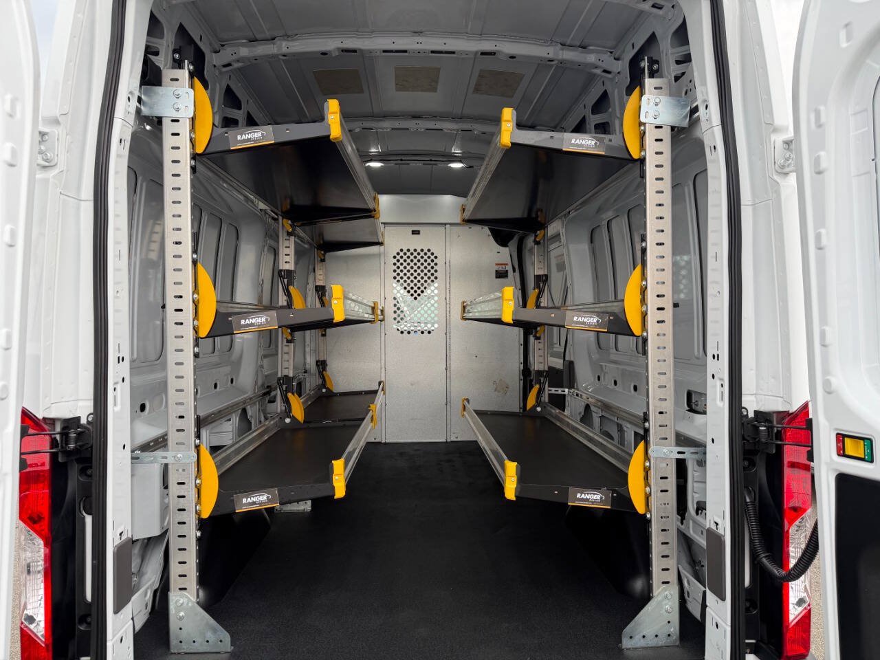 Used 2023 Ford Transit 250 148 High Roof RWD image 32