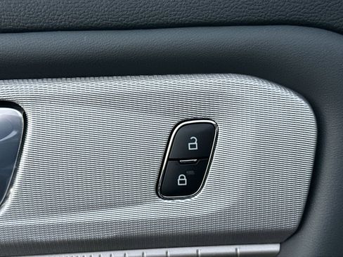 New 2026 Ford Explorer Active image 17