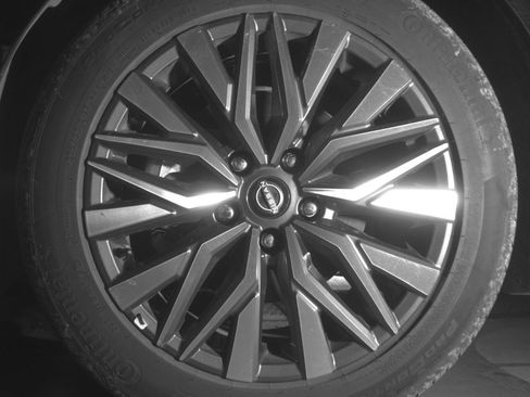 Used 2025 Nissan Altima 2.5 SV image 12